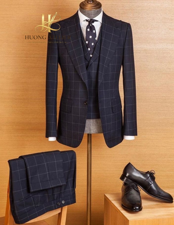 Signature Bespoke Suit3