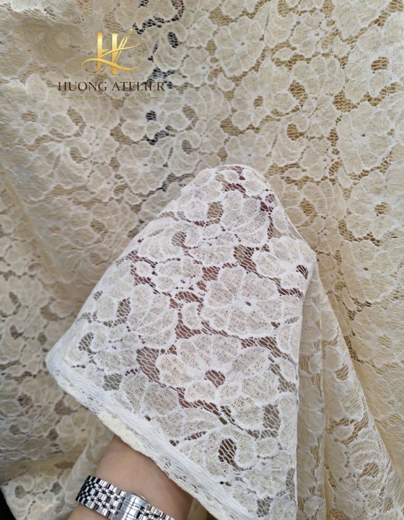 Signature Thread Lace